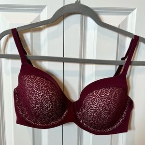 Victoria’s Secret Burgundy Lined Demi Bra. 32DD